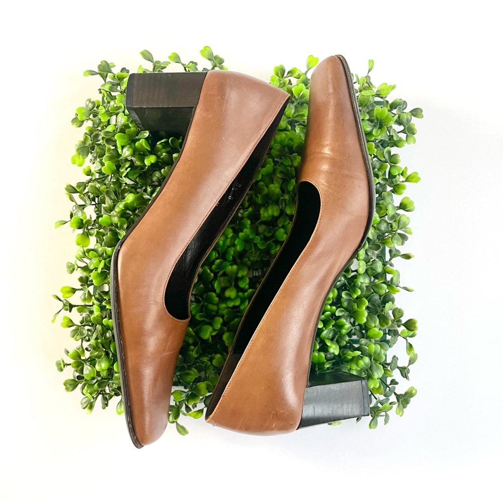 Y2K Coach Neve chunky Italian block heel square toe pumps in cognac size 8.5